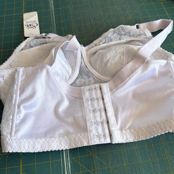 Smart Fit sz 38B Women's Bra NWT Adjustable Straps - Picture 2 of 4